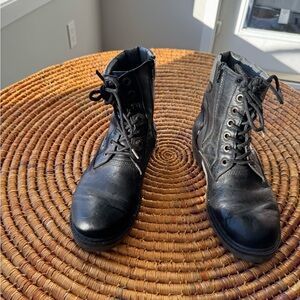 Timberland WoMen's Black Leather Boots